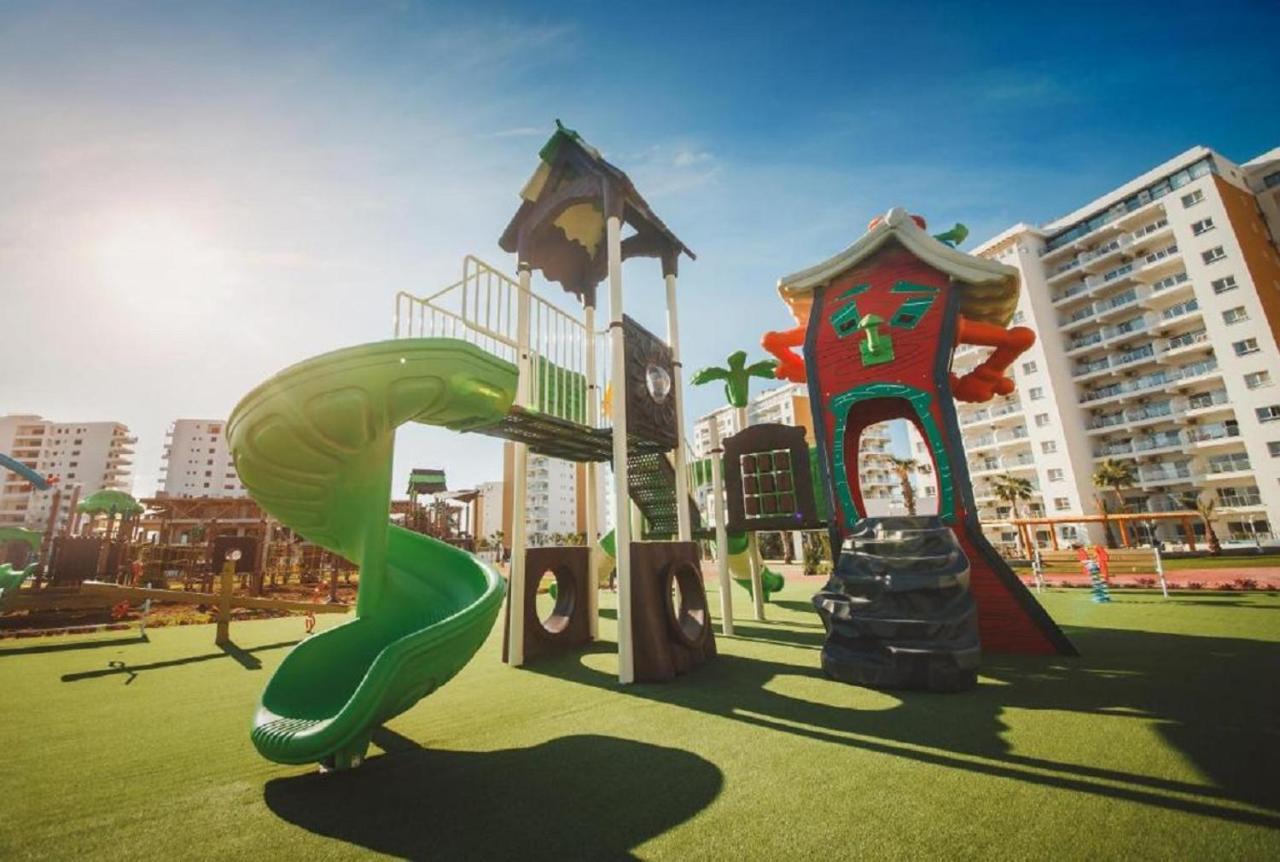 Spartacus Pool Apartments In Caesar Resort & Spa Trikomo Ngoại thất bức ảnh